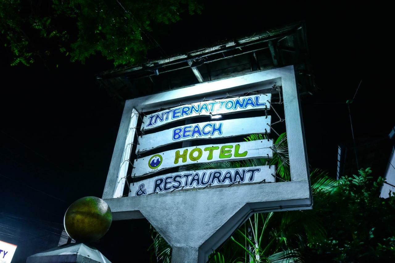 International Beach Hotel & Restaurant Hikkaduwa Buitenkant foto