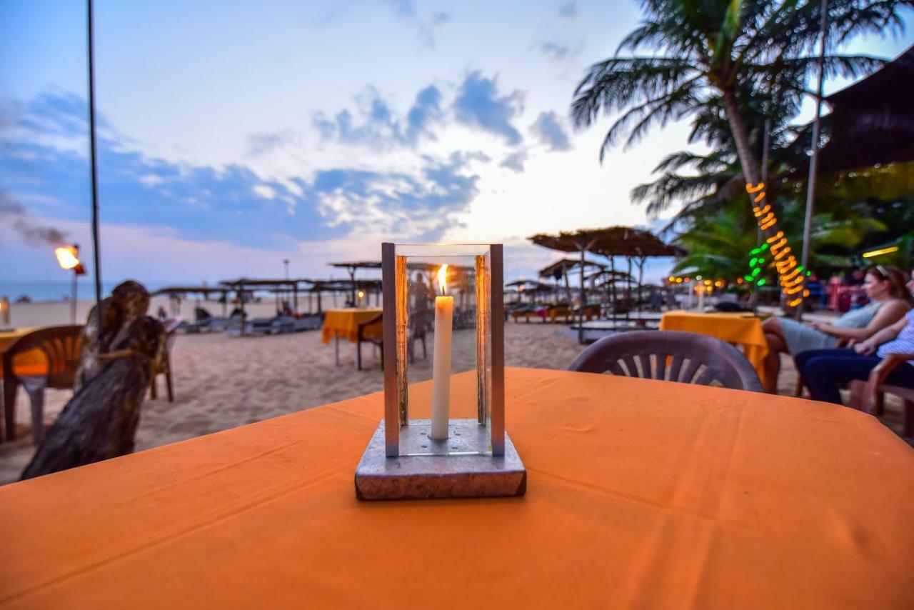 International Beach Hotel & Restaurant Hikkaduwa Buitenkant foto